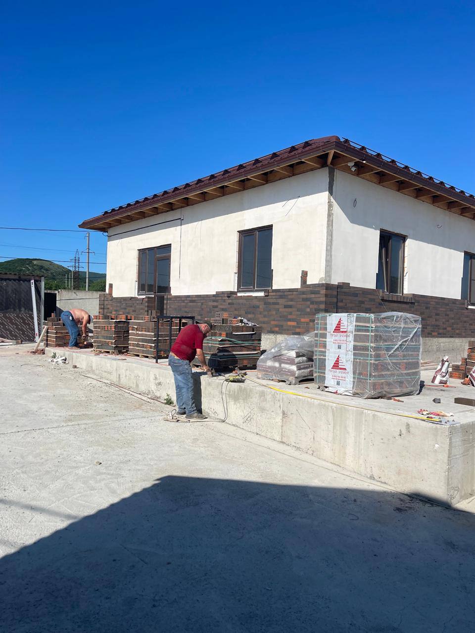 Строительство 1-этажного дома, заливка площадки, усиление ангара